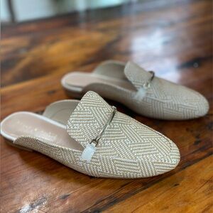 Kelly & Katie: Beige and White, Slides, Size 8
